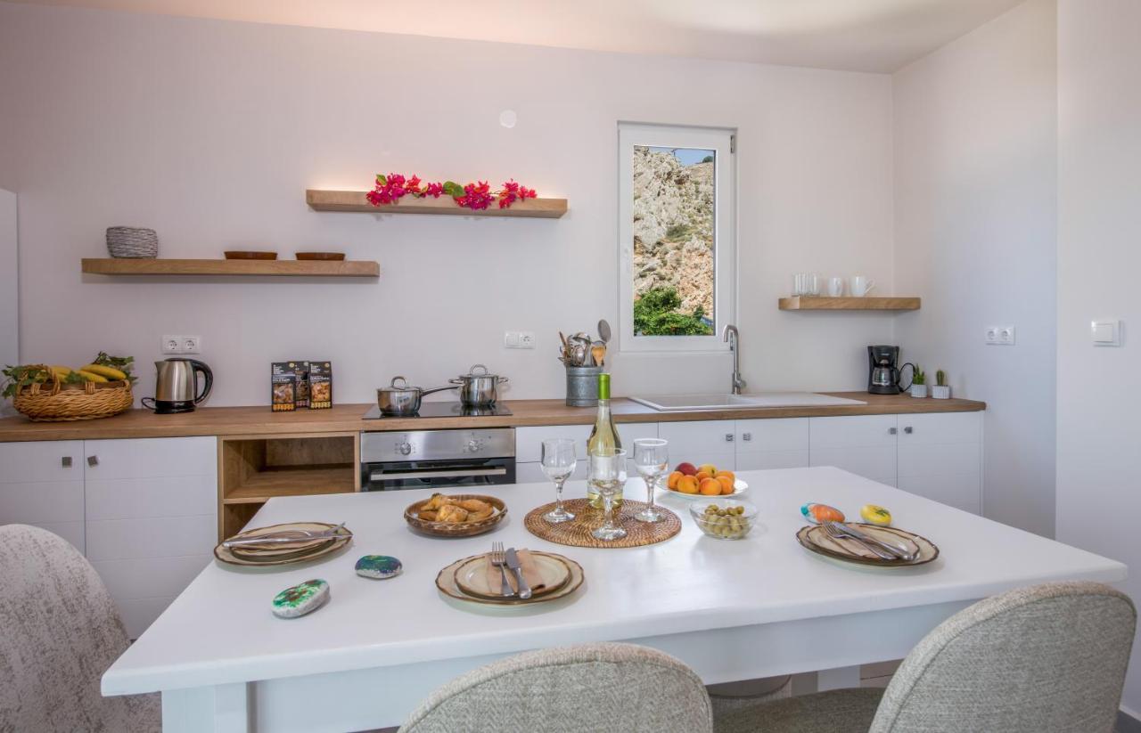 Eleana Nature & Art Guest house